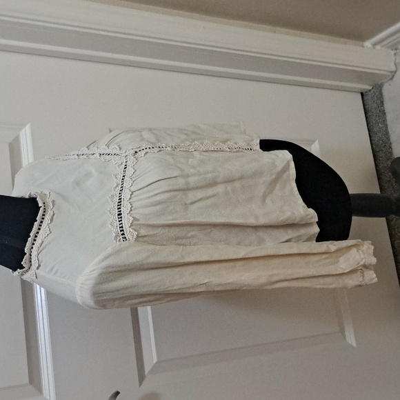 ASTR The Label small cream colored silk blouse, $109.00 - Picture 2 of 7